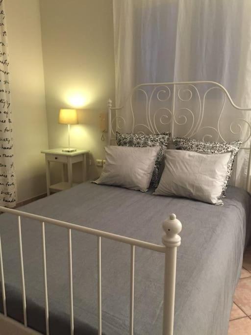 Zen Cozy Urban Ap In The Heart Of Zakynthos